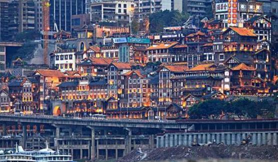 中国最适合穷游的城市 花最少得钱看最美的风景 中国最适合穷游的城市 花最少得钱看最美的风景