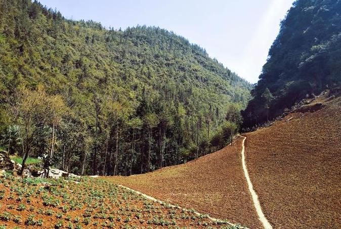 清江古河床徒步攻略 清江古河床徒步 清江古河床徒步攻略 清江古河床徒步