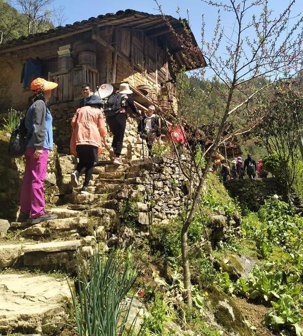 清江古河床徒步攻略 清江古河床徒步 清江古河床徒步攻略 清江古河床徒步