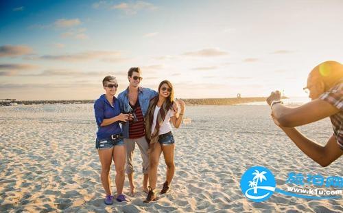 女生旅游拍照姿势的摆法 旅游怎么拍照好看 女生旅游拍照姿势的摆法 旅游怎么拍照好看